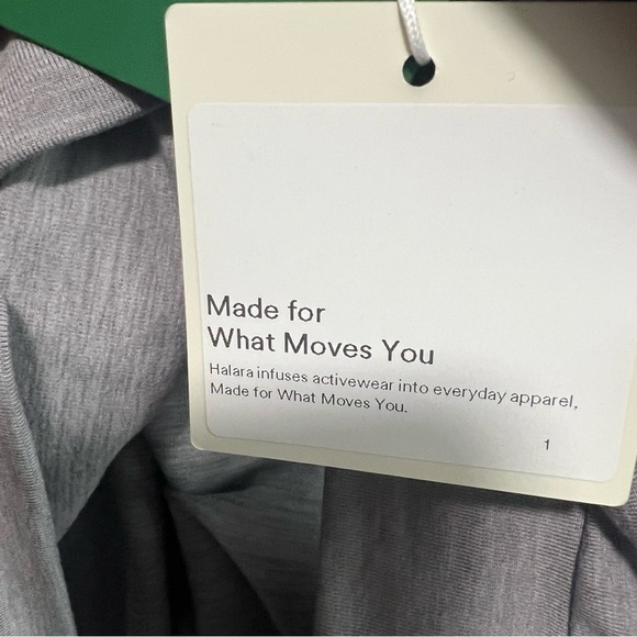 Halara Hooded Drawstring Sleeveless Cropped Running Tank Top, New with Tags - Picture 4 of 5